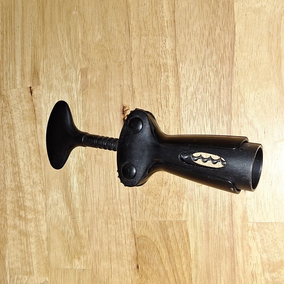 Wine bottle opener - Picture 4 of 4